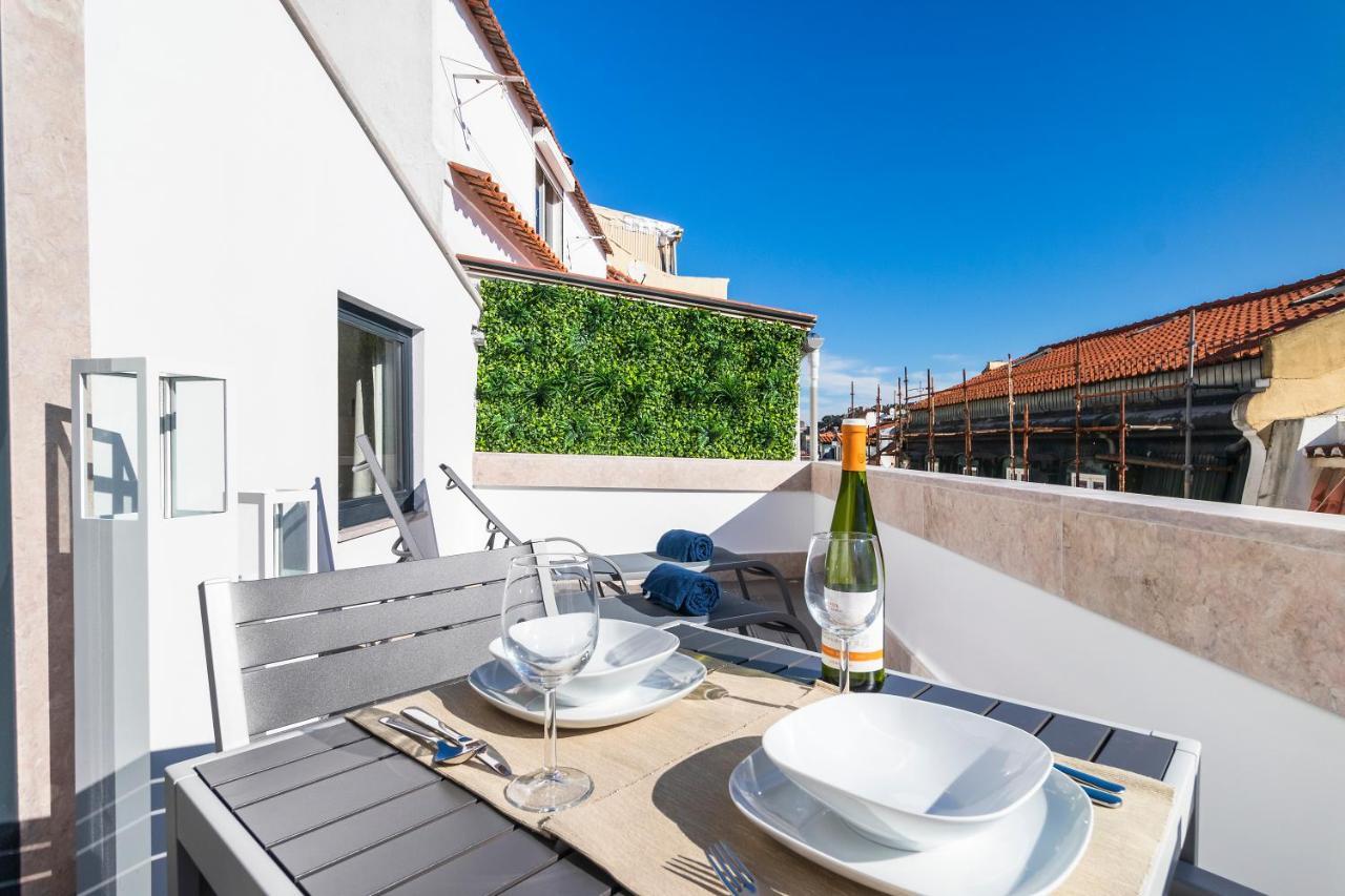 Perfect 1 Bed In Chiado With Terrace And Aircon Apartman Lisboa Kültér fotó