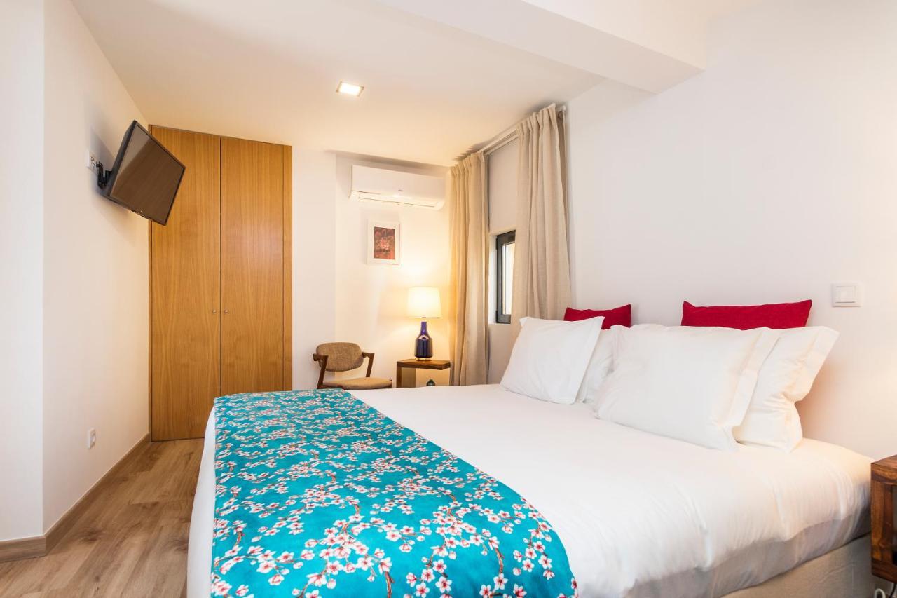 Perfect 1 Bed In Chiado With Terrace And Aircon Apartman Lisboa Kültér fotó