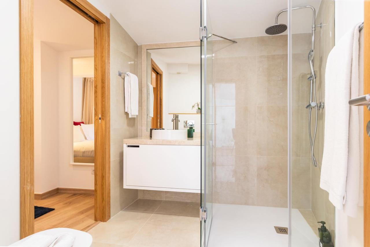 Perfect 1 Bed In Chiado With Terrace And Aircon Apartman Lisboa Kültér fotó